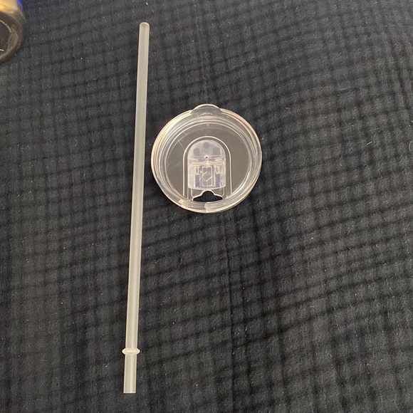 EUC- Disney and Starbucks inspired stainless steel tumbler - 20 ozs - Picture 5 of 5